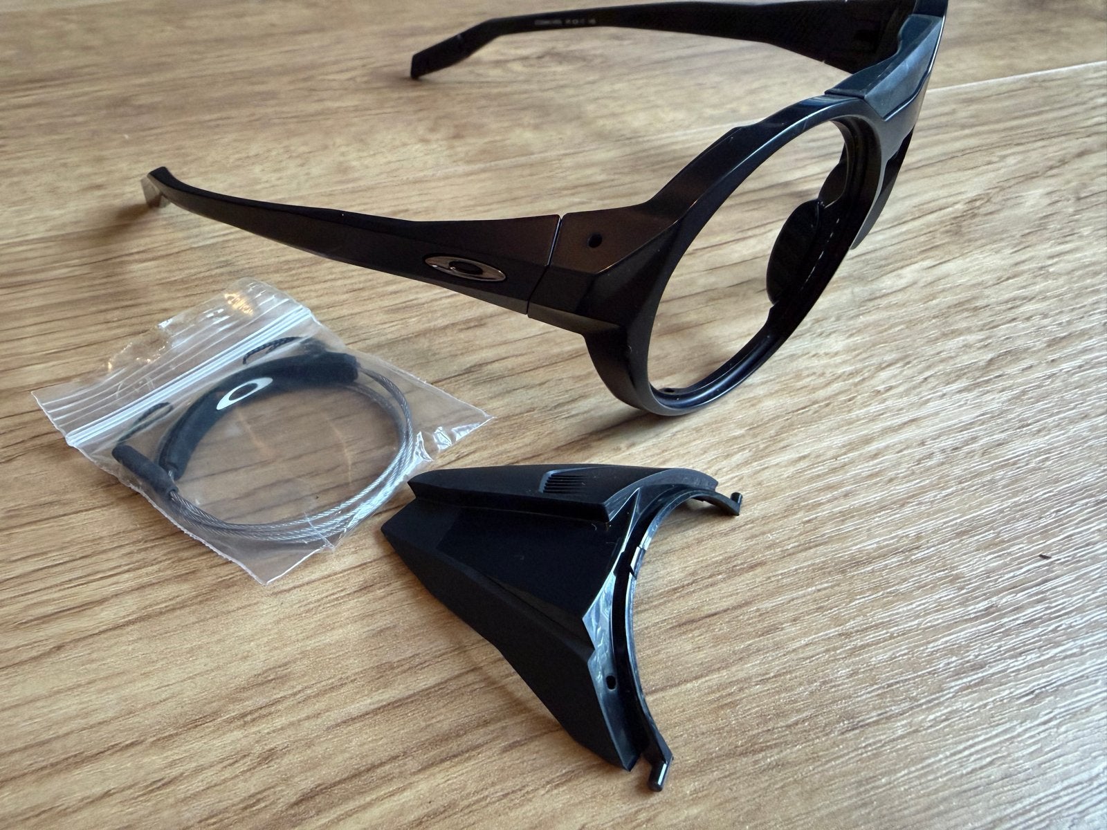 Oakley Brillen en Zonnebril met Accessoires, Gebruikt, Zwart, Ophalen of Verzenden, Oakley