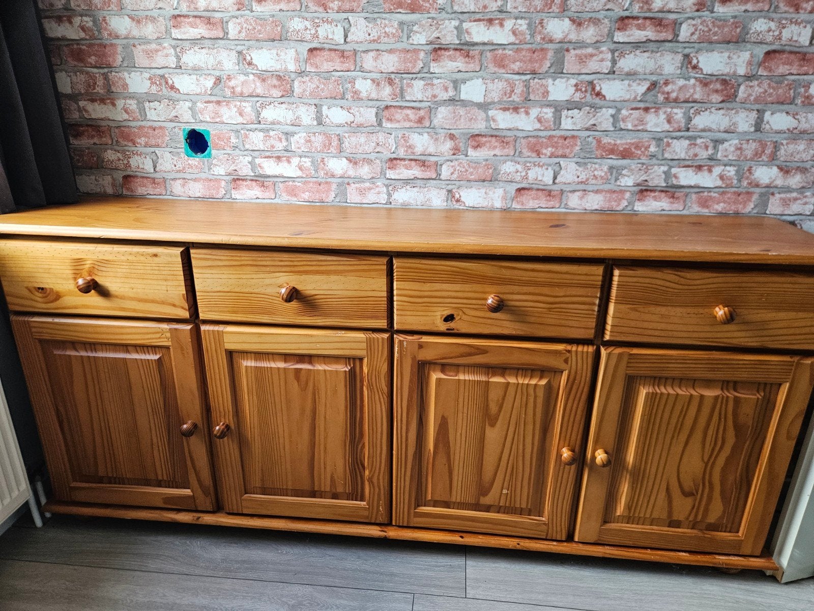 Gratis! Grenenhouten dressoir, Ophalen, Gebruikt, Met deur(en), 150 tot 200 cm