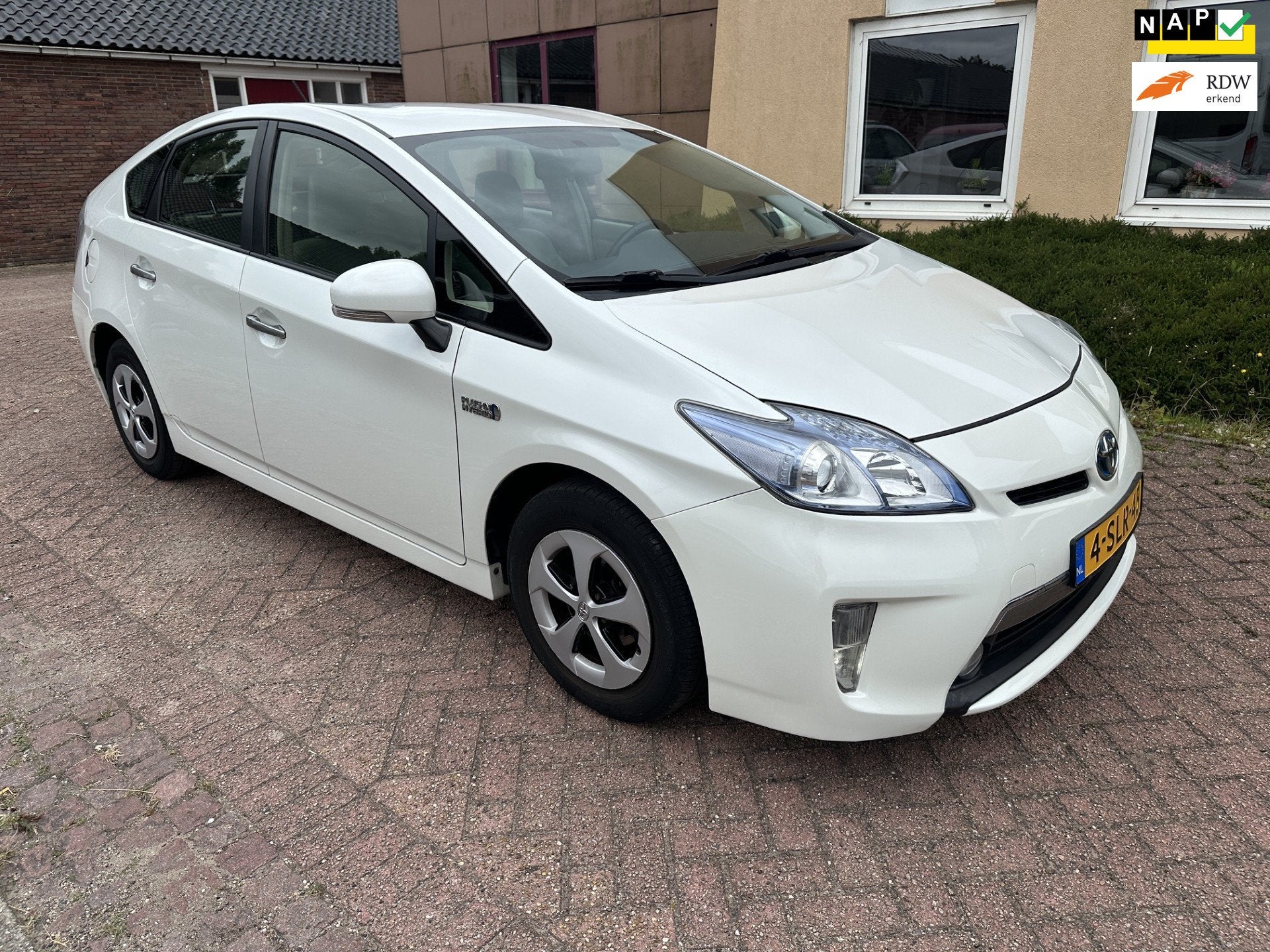 Toyota Prius 1.8 Plug-in Aspiration NAVI CAMERA LEER NAP, Euro 5, Gebruikt, Wit, Prius
