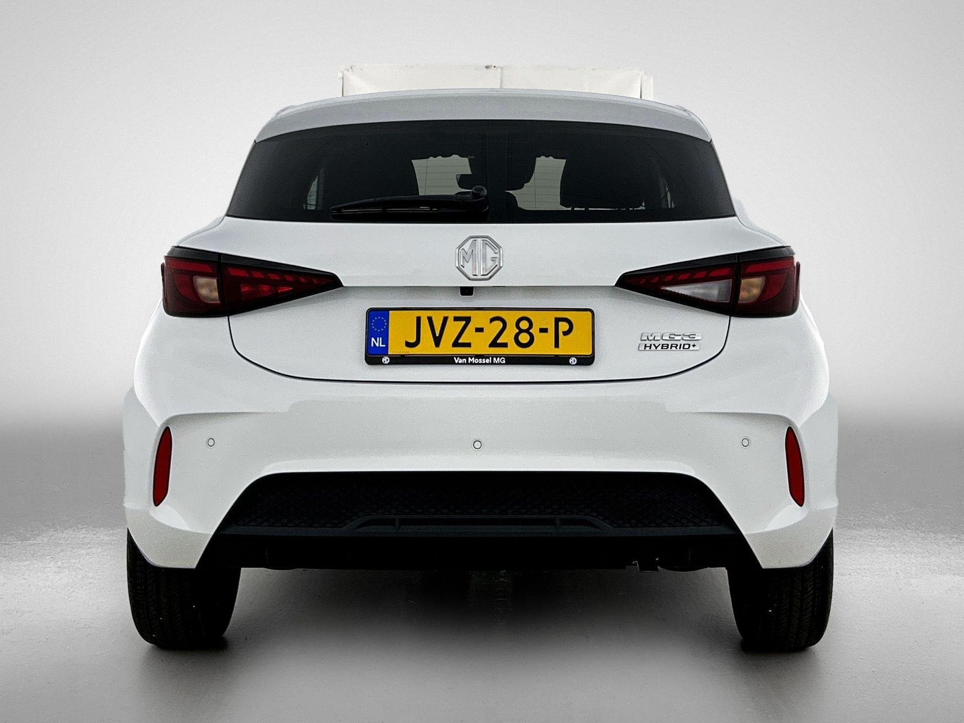 MG 3 1.5 Hybrid+ Luxury | Navi | Led Koplampen | Stoel + Stu, 194 pk, 4 cilinders, 1283 kg, Wit