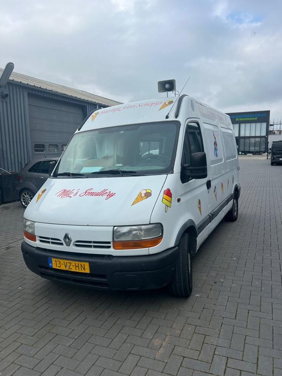 Renault Foodtruck en ijswagen T33 2.2dCi L2H2, Voorwielaandrijving, Stof, Gebruikt, 4 cilinders