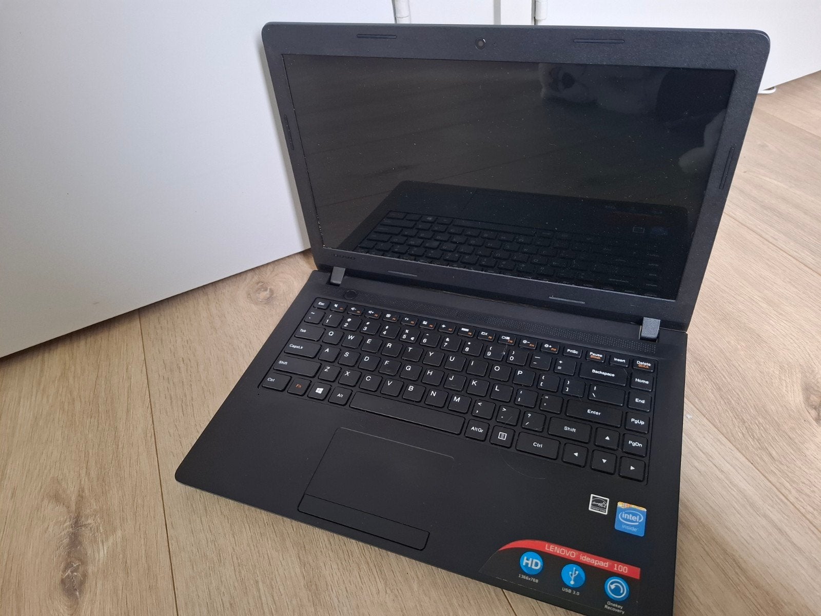 Lenovo Ideapad 100 - Goede staat, inclusief oplader, Gebruikt, 2 tot 3 Ghz, Ophalen of Verzenden, Lenovo