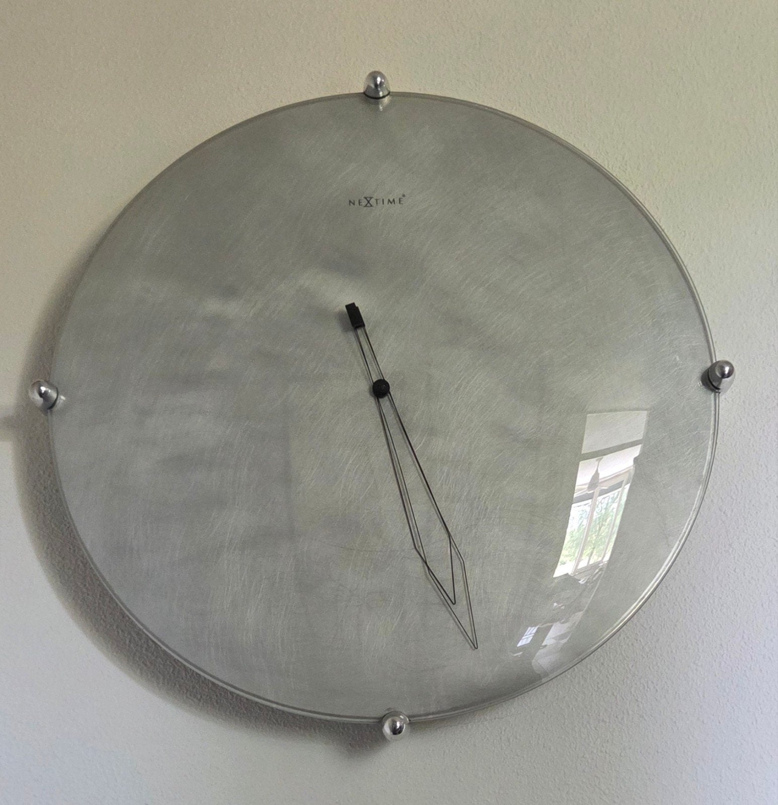 Geruisloze Design clock Nexttime 70cm rvs+ geborsteld staal, Ophalen, Zo goed als nieuw, Wandklok