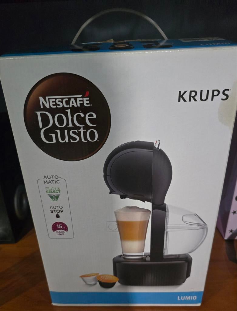 Nescafé Dolce Gusto Krups Lumio Koffiezetapparaat Zwart, Witgoed en Apparatuur, Koffiezetapparaten, Zo goed als nieuw, Koffiepads en cups