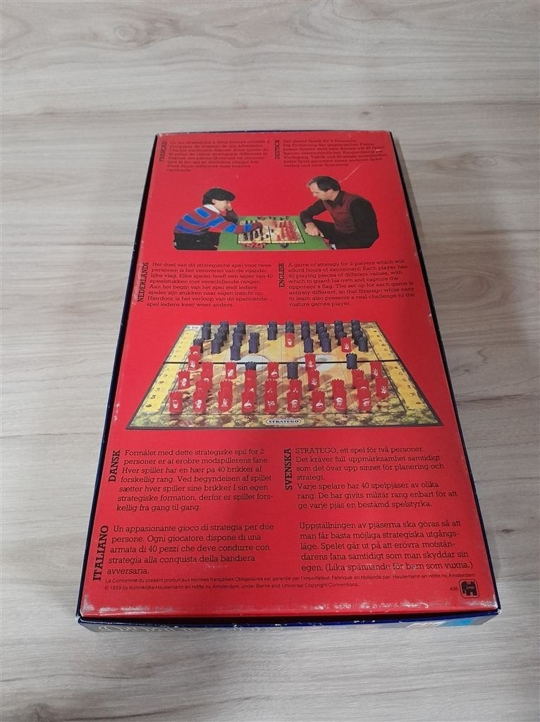 stratego blauwe doos klassiek bordspel [s1197], Verzenden, Zo goed als nieuw