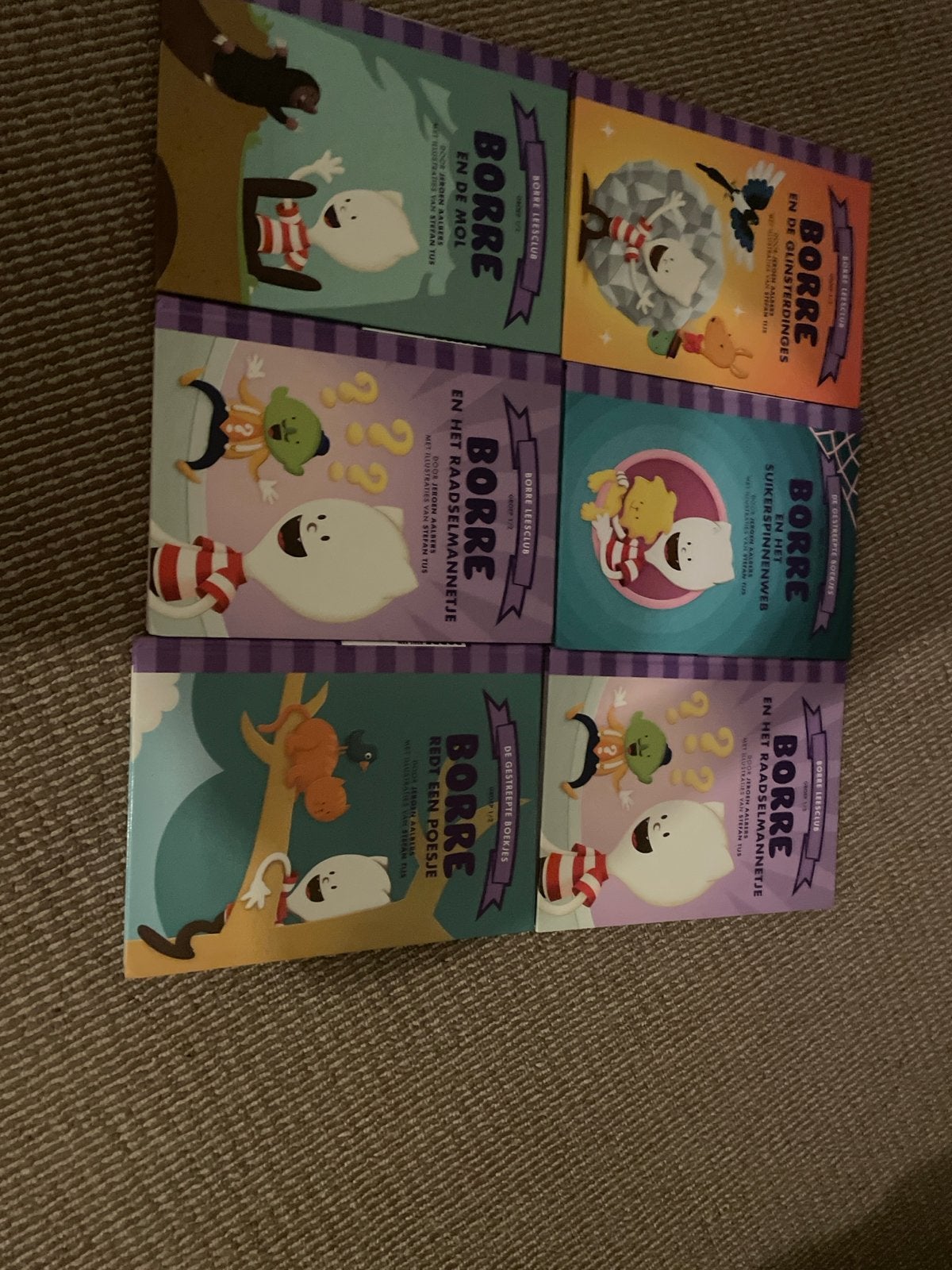 Borre leesclub boeken - 6 stuks, Ophalen, Fictie algemeen, Jongen of Meisje, Zo goed als nieuw