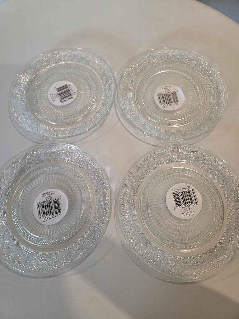 Glazen gebaksbordjes 18 cm rond 4 stuks, Huis en Inrichting, Overige merken, Nieuw, Ophalen of Verzenden, Glas