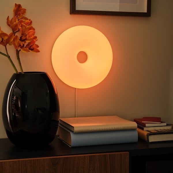 IKEA Varmblixt LED wand-/tafellamp, donutvorm, wit, Ophalen of Verzenden, Nieuw