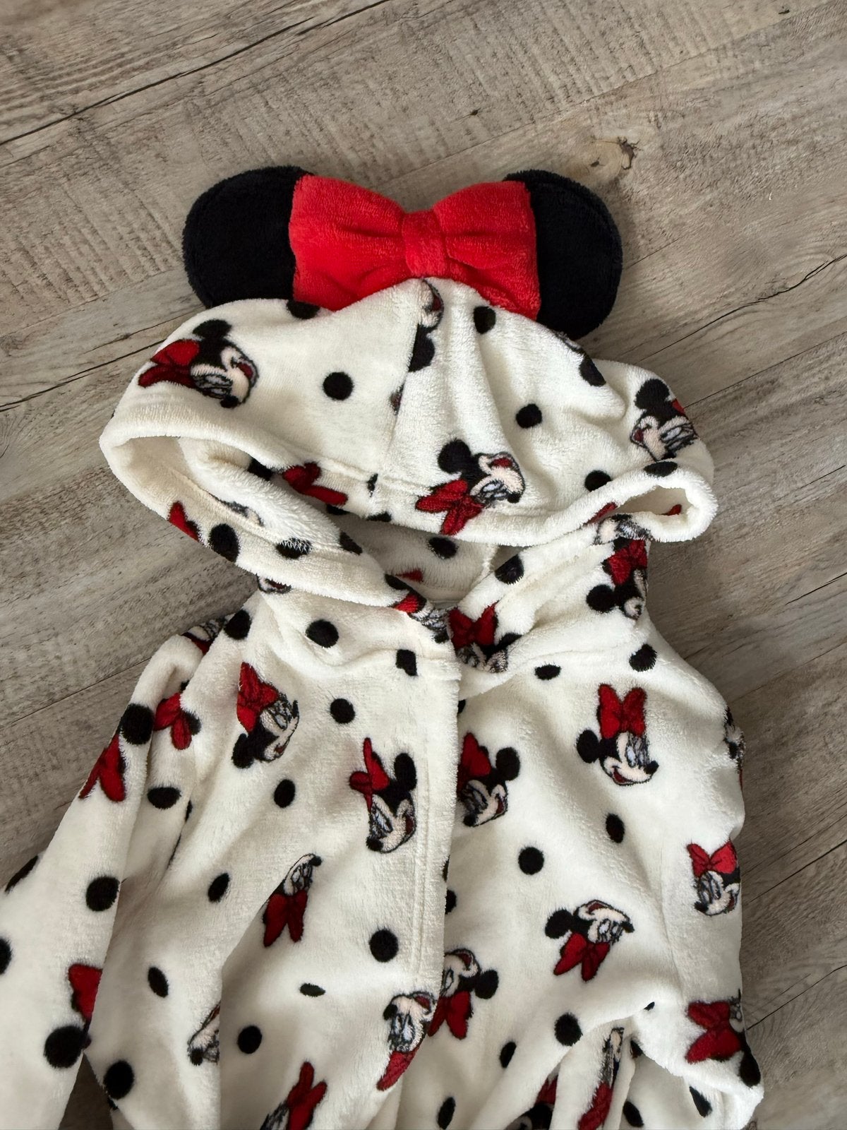 Nieuwe Minnie Mouse Badjas - Maat 146, Kinderen en Baby's, Ophalen of Verzenden, Nieuw, Meisje