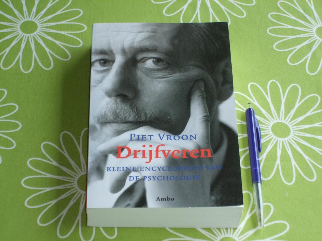 Drijfveren - kleine encyclopedie van de psychologie, Boeken, Ophalen of Verzenden, Zo goed als nieuw, Piet Vroon