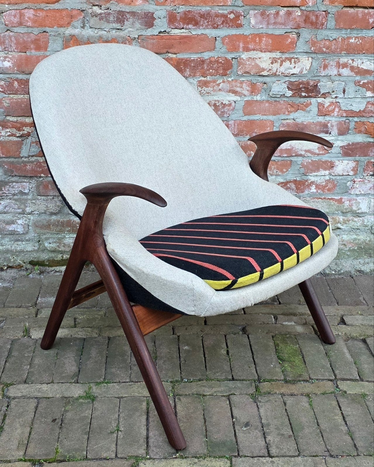 Twee vintage fauteuils. Scandinavisch design.  Jaren 60, Huis en Inrichting, Ophalen, Scandinavisch design