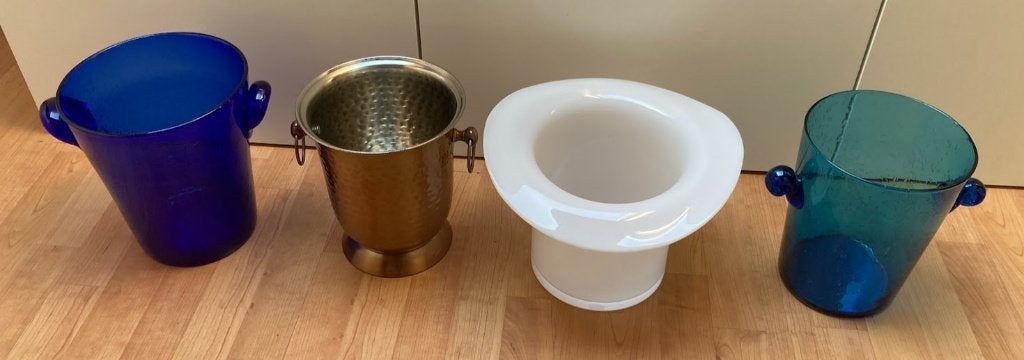4 Ongebruikte wijnkoelers.o.a.La Verrerie de Biot. Samen €40, Ophalen