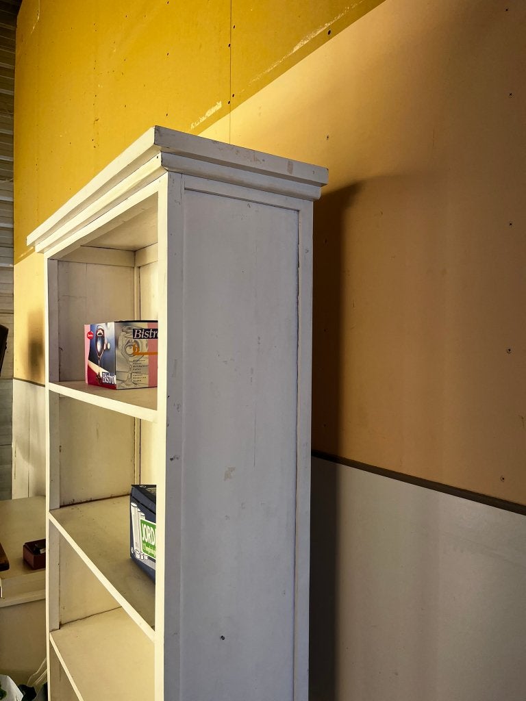 Witte vitrinekast gratis ophalen, Ophalen, Met plank(en), Gebruikt, 50 tot 100 cm