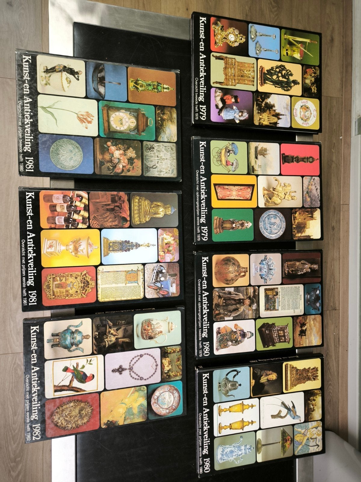 Kunst- en Antiekveiling Jaarboeken 1979-1982 - Complete Set, Ophalen of Verzenden, Gelezen, Overige onderwerpen, Onbekend