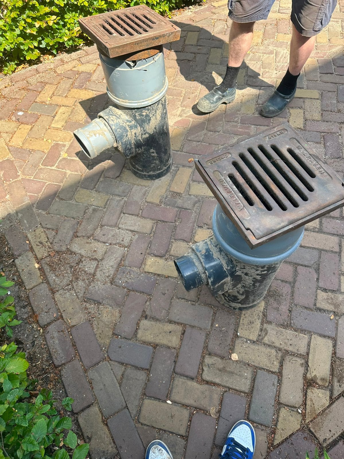 2 x straat kolk, Ophalen, Gebruikt, Minder dan 2 meter, Afvoer
