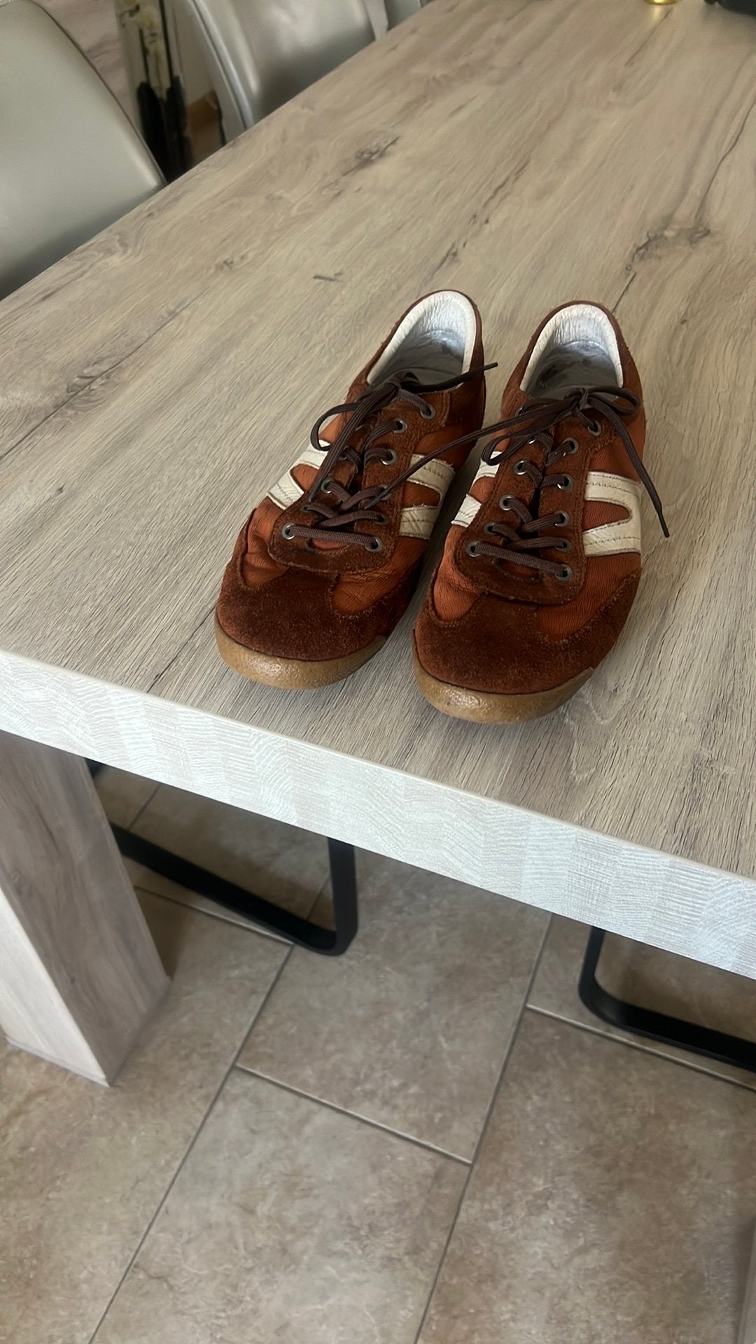 Heren schoenen, Bruin, Ophalen of Verzenden, Sneakers of Gympen, Gedragen