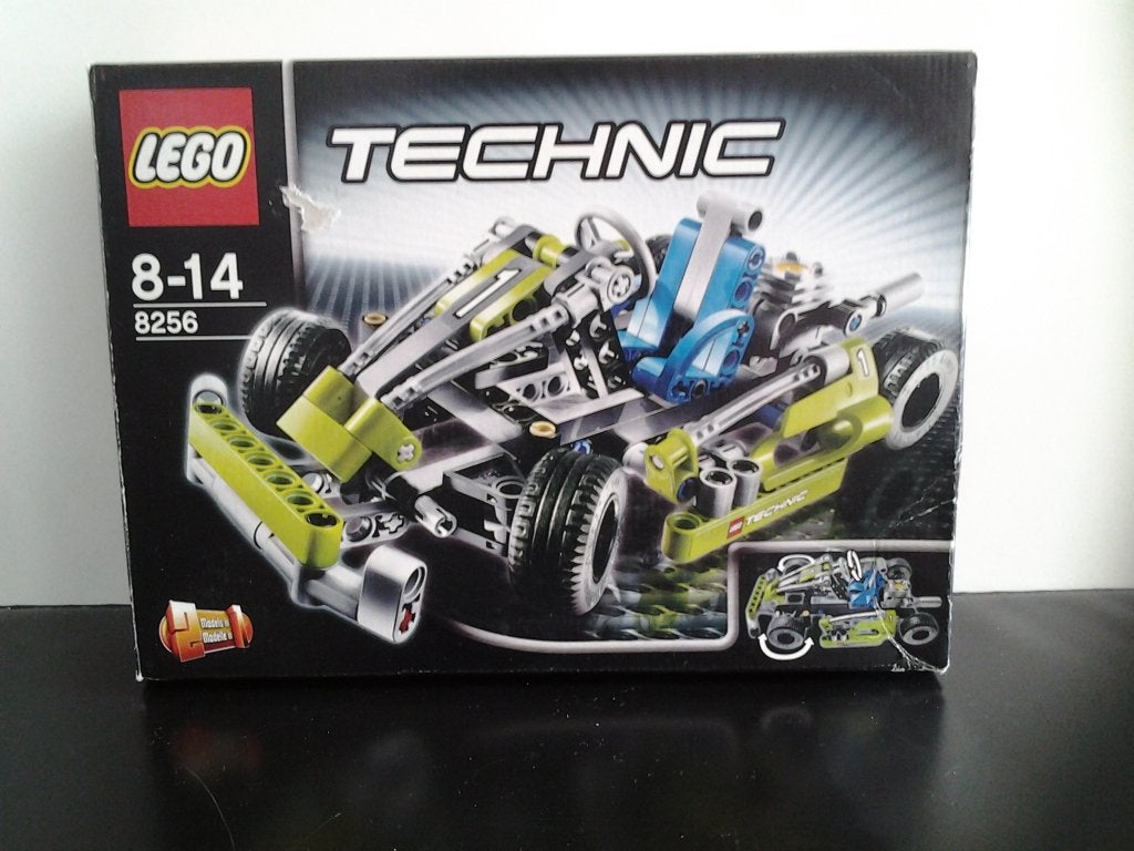 Lego 8256 (Lego Technic 2 in 1 (2x Go Kart)), Compleet, Lego, Ophalen of Verzenden, Zo goed als nieuw