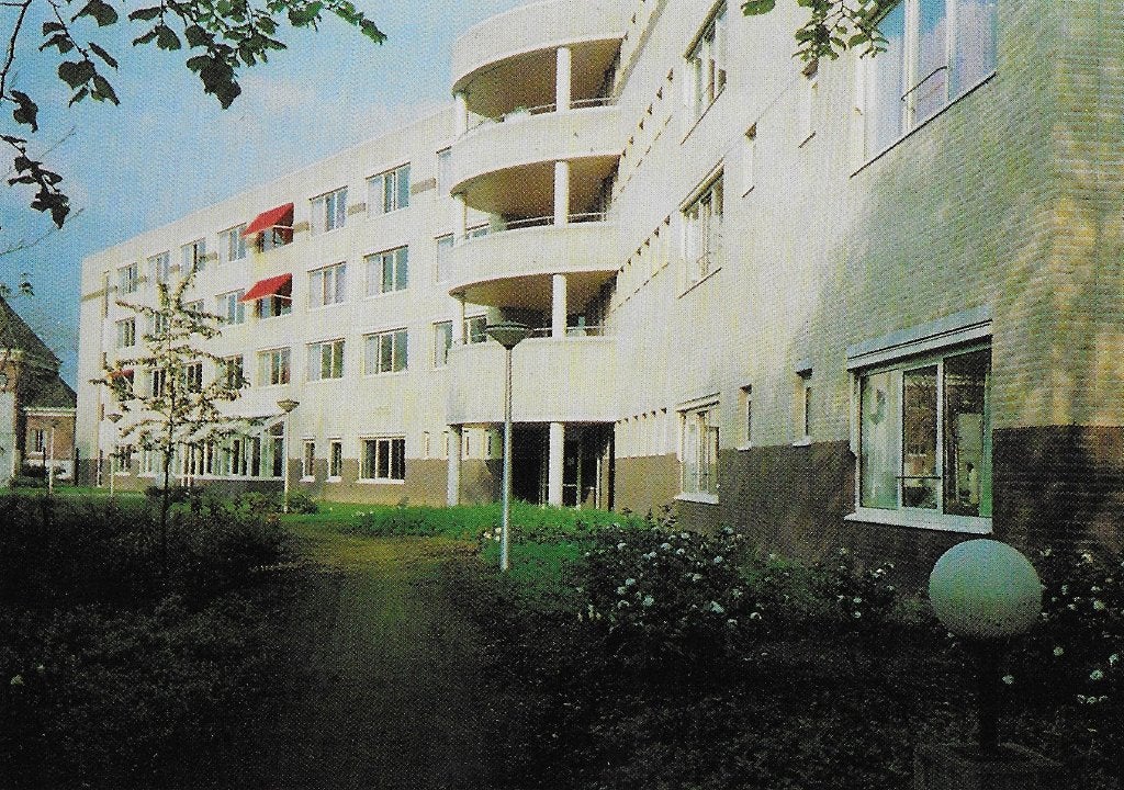 Ongelopen ansichtkaart zorgcentrum huize rosa nijmegen, Ophalen of Verzenden, 1980 tot heden, Ongelopen, Gelderland