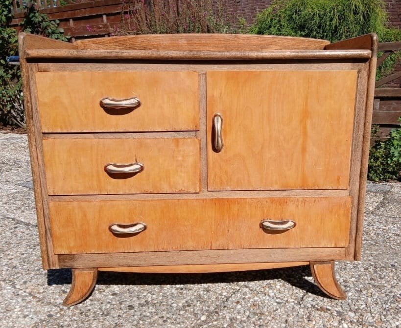 Vintage houten commode/ dressoir met gebogen pootjes, Ophalen, Gebruikt, 100 tot 150 cm, 3 of 4 laden