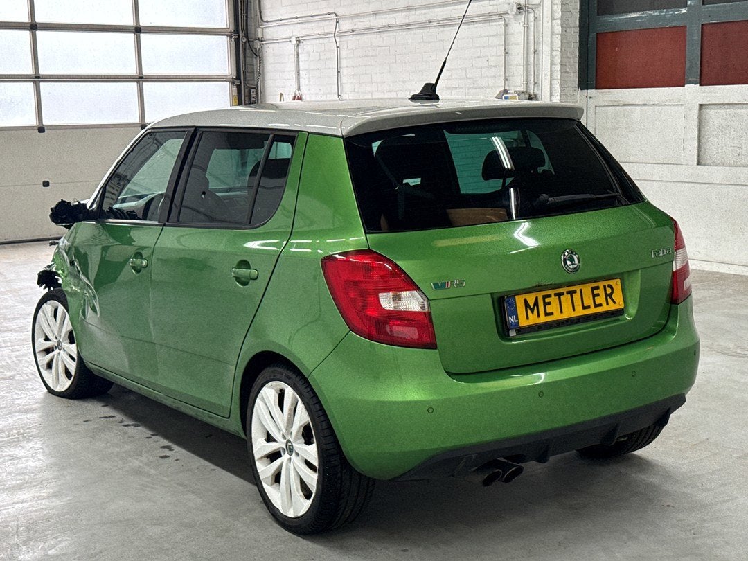 Skoda Fabia 1.4 TSI RS | Cruise | Airco | Stoelverwarming, Auto's, Skoda, Euro 5, Gebruikt, 4 cilinders, Bedrijf