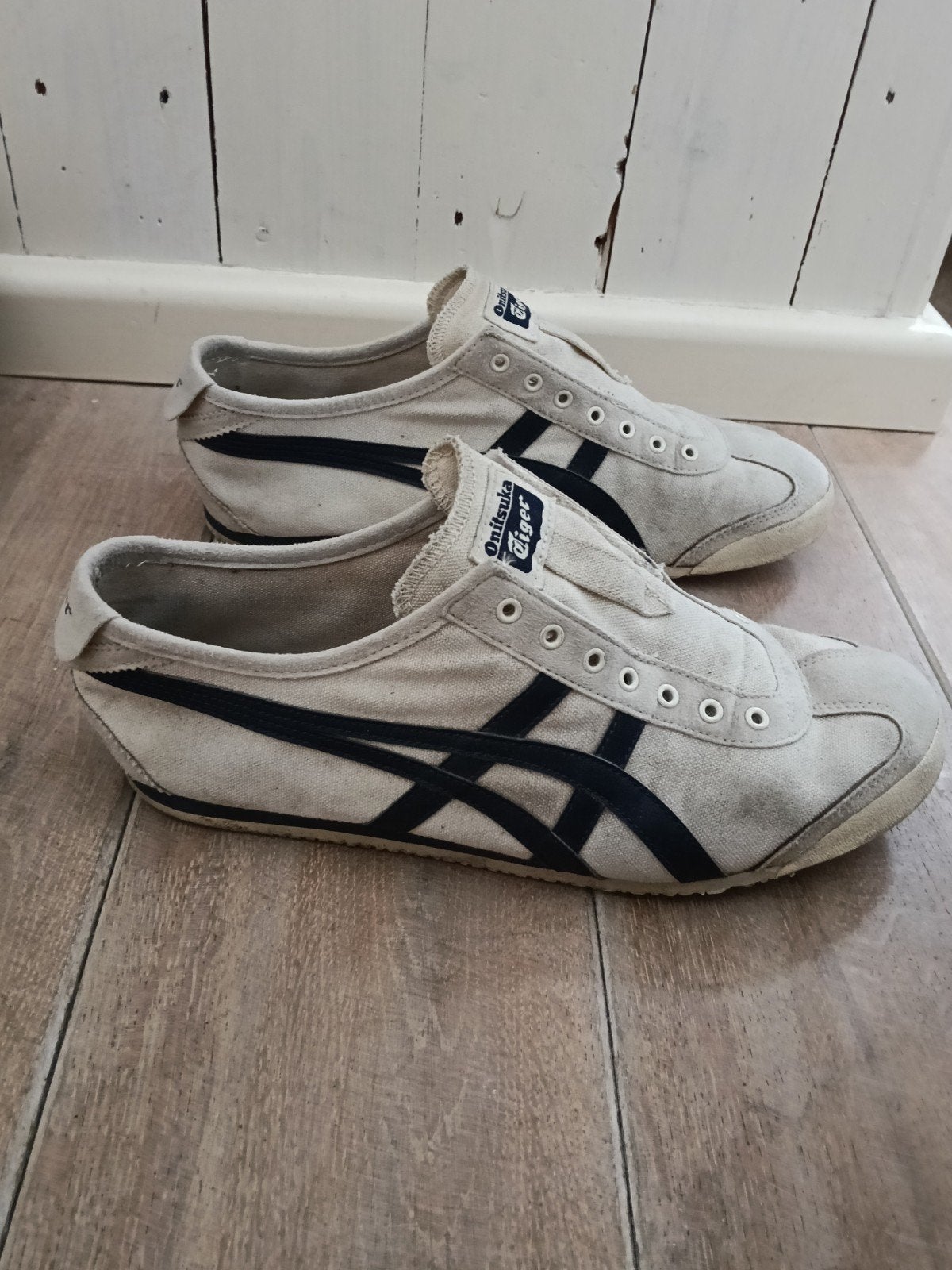 onitsuka Tiger slip on maat 44, Overige kleuren, Ophalen of Verzenden, Sneakers of Gympen, Gedragen