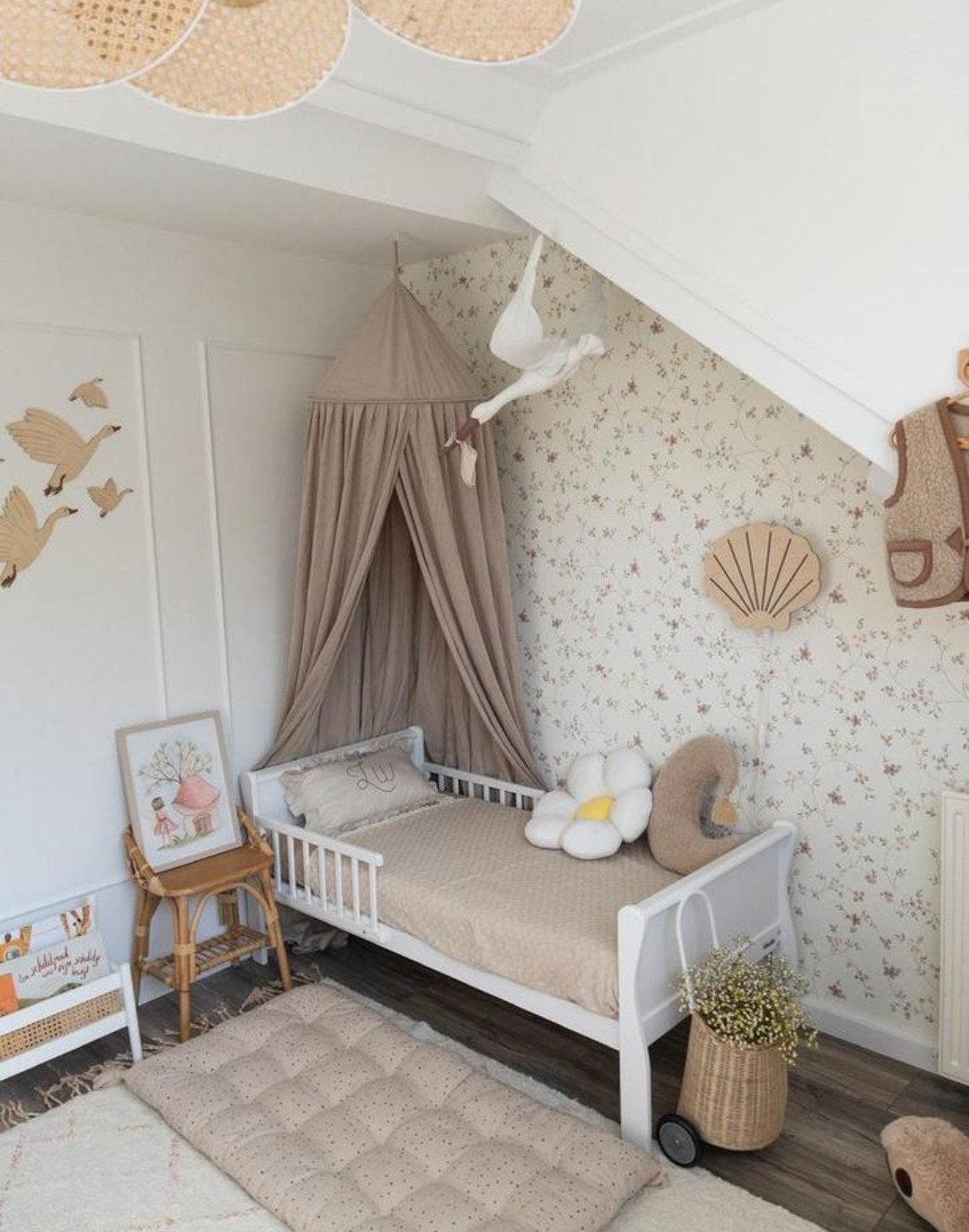Prachtig wit houten kinderbed peuterbed van Hola bb, Kinderen en Baby's, Kinderkamer | Bedden, Gebruikt, 70 tot 85 cm, Lattenbodem
