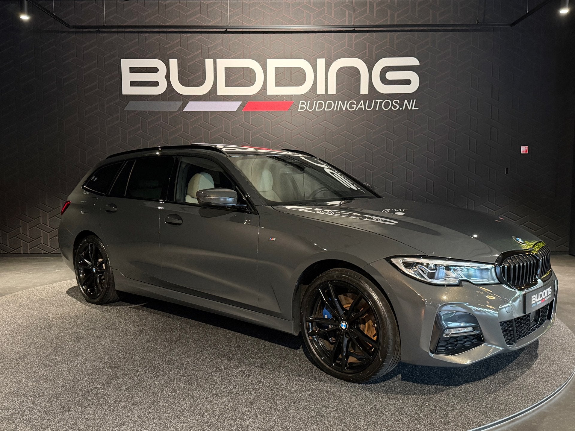 BMW 3 Serie Touring 330e xDrive High Exe | M-sport | Dravitg, Gebruikt, Euro 6, 4 cilinders, 1865 kg