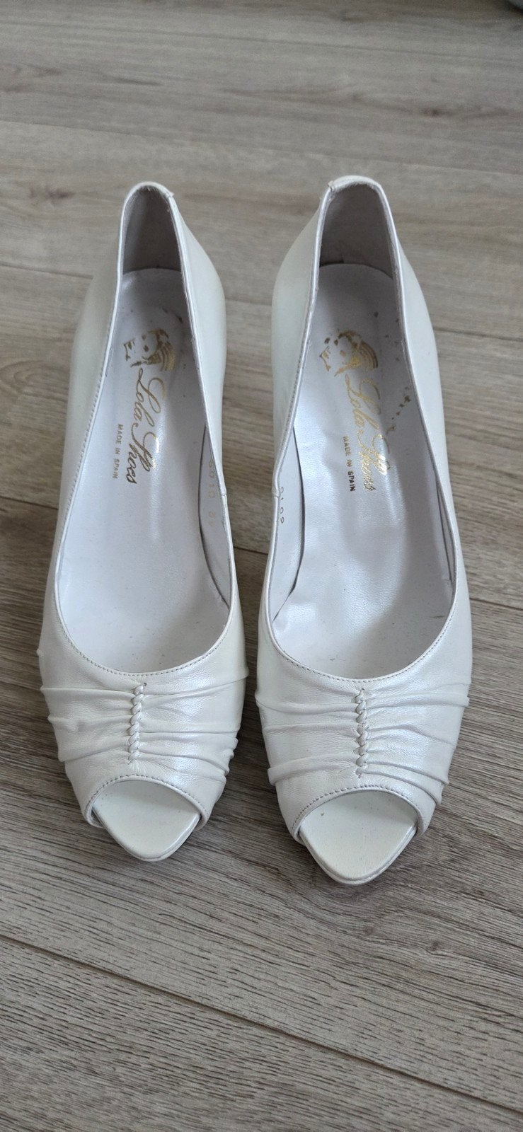 Lola Shoes witte hakken (11 cm) van leer maat 39, Kleding | Dames, Schoenen, Wit, Ophalen of Verzenden, Zo goed als nieuw, Schoenen met hoge hakken