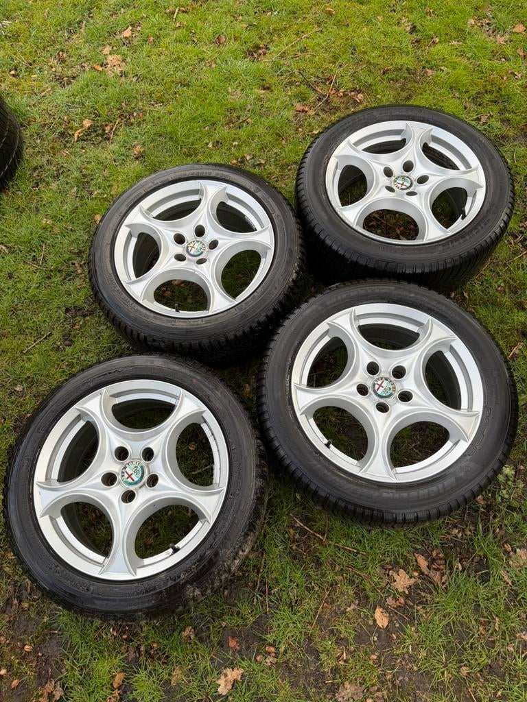Alfa brera/spider wielen, Auto-onderdelen, Banden en Velgen, Ophalen, Gebruikt, Banden en Velgen, 17 inch