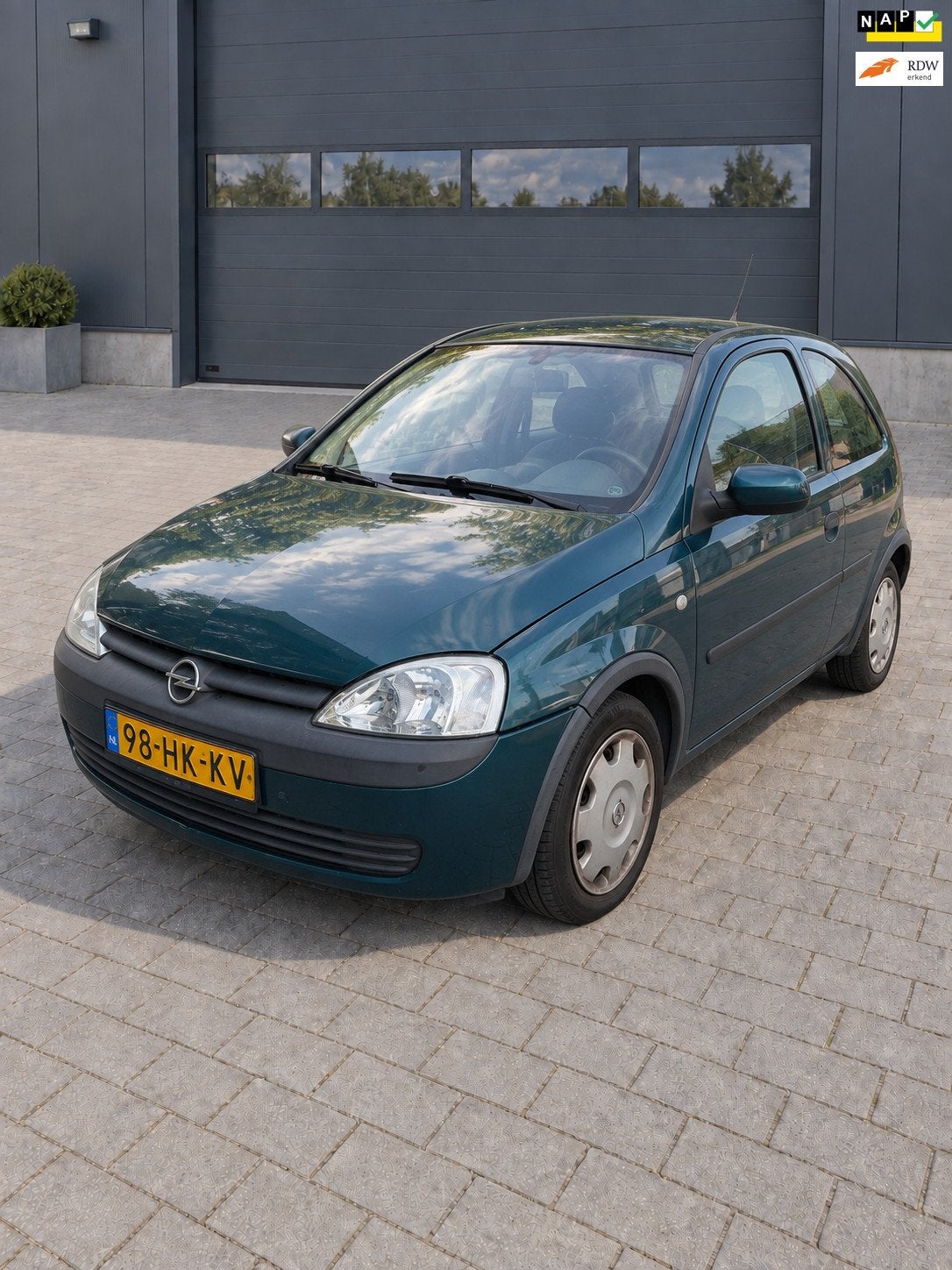Opel Corsa 1.2-16V Comfort nieuwe apk, Voorwielaandrijving, 450 kg, Gebruikt, 31 €/maand