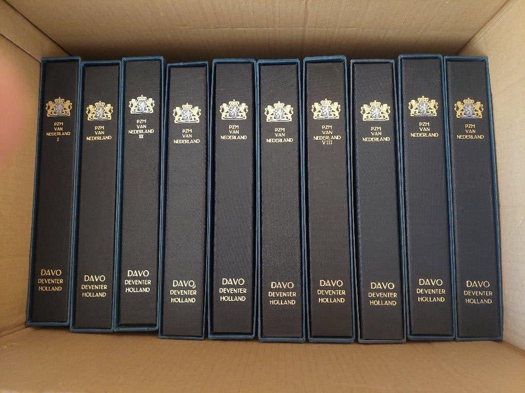 Ndi Ptt mapjes no 1 t/m 246 + 251 in 10 davo albums zie scan, Ophalen of Verzenden, Postfris