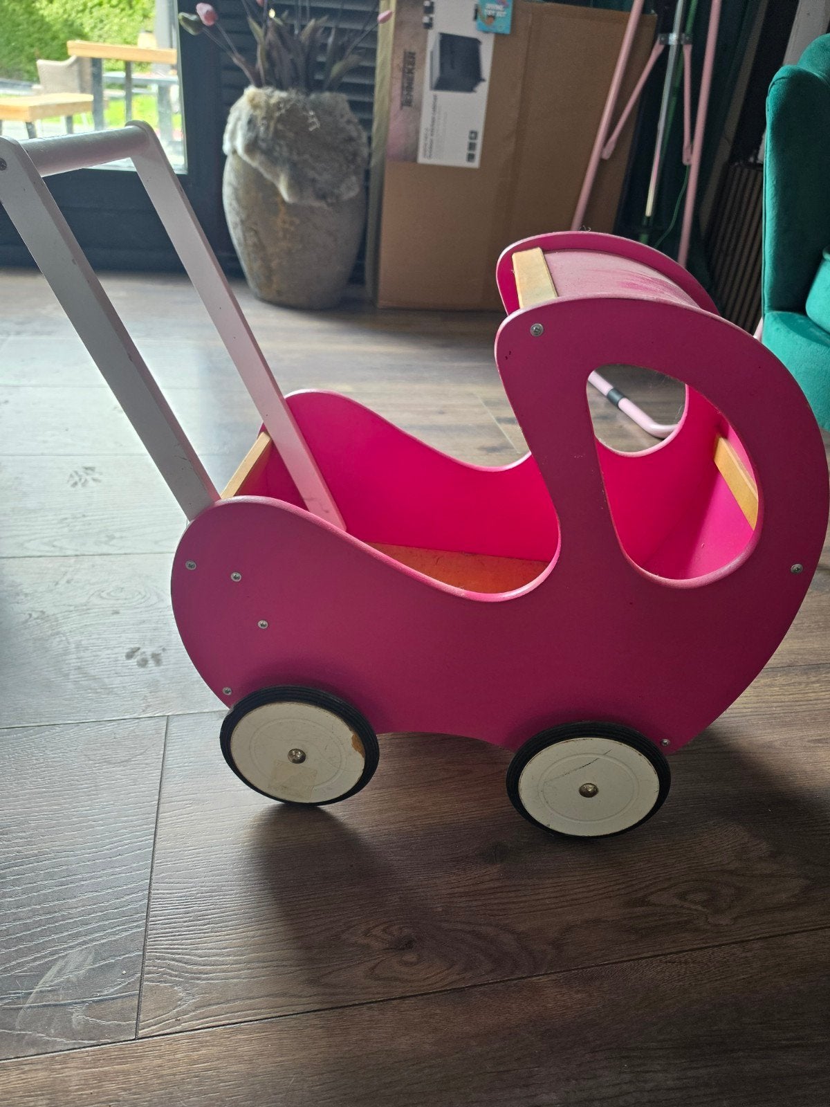 Roze houten poppenwagen, Ophalen, Gebruikt, Meisje