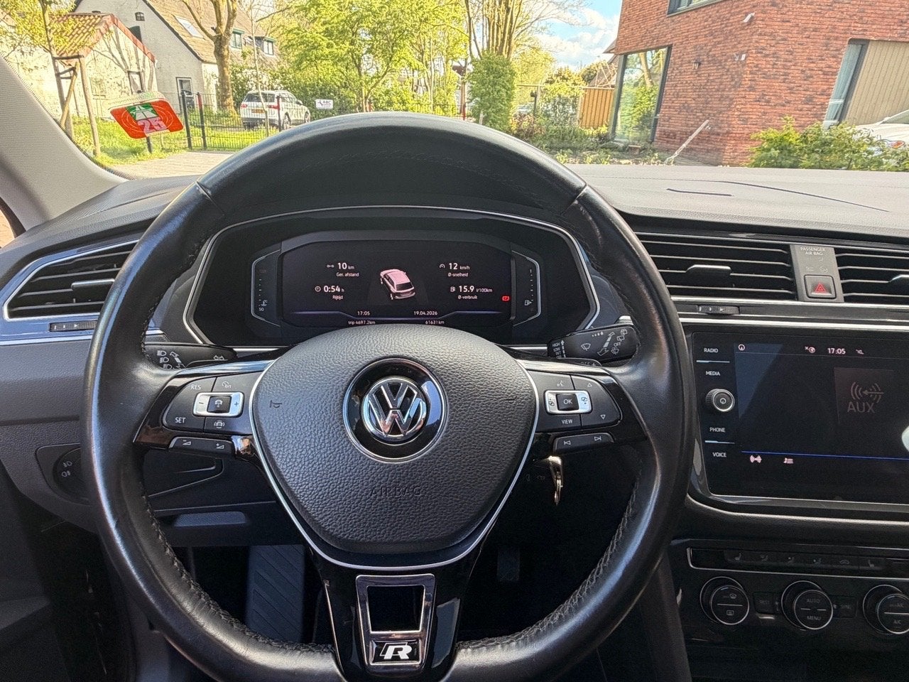 Foto 12 van Volkswagen Tiguan 2.0 TSI 190pk 4Motion DSG 2020 Grijs