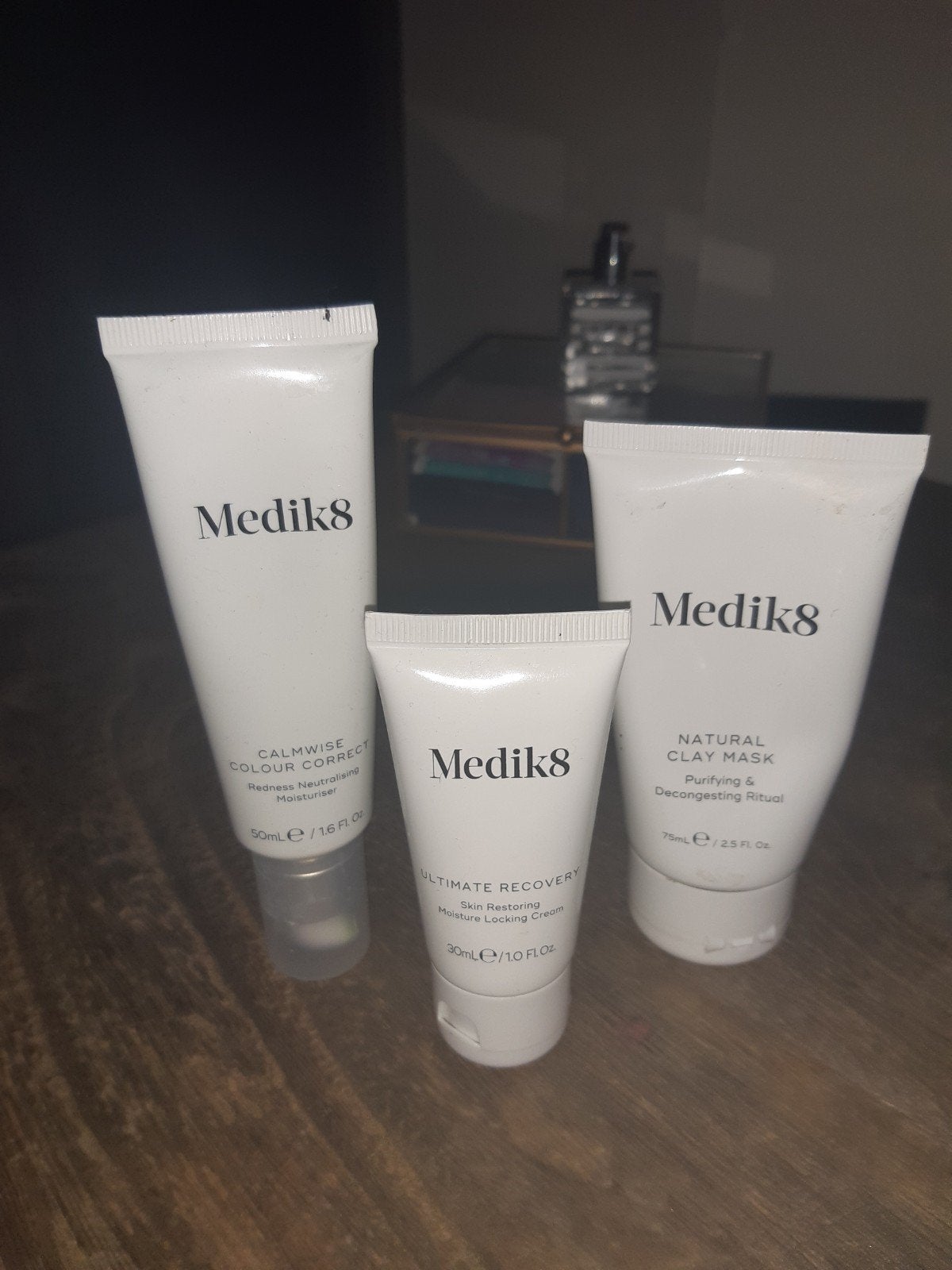 Medik8 huidverzorgingsset (3 producten), Sieraden, Tassen en Uiterlijk, Uiterlijk | Gezichtsverzorging, Ophalen of Verzenden, Zo goed als nieuw