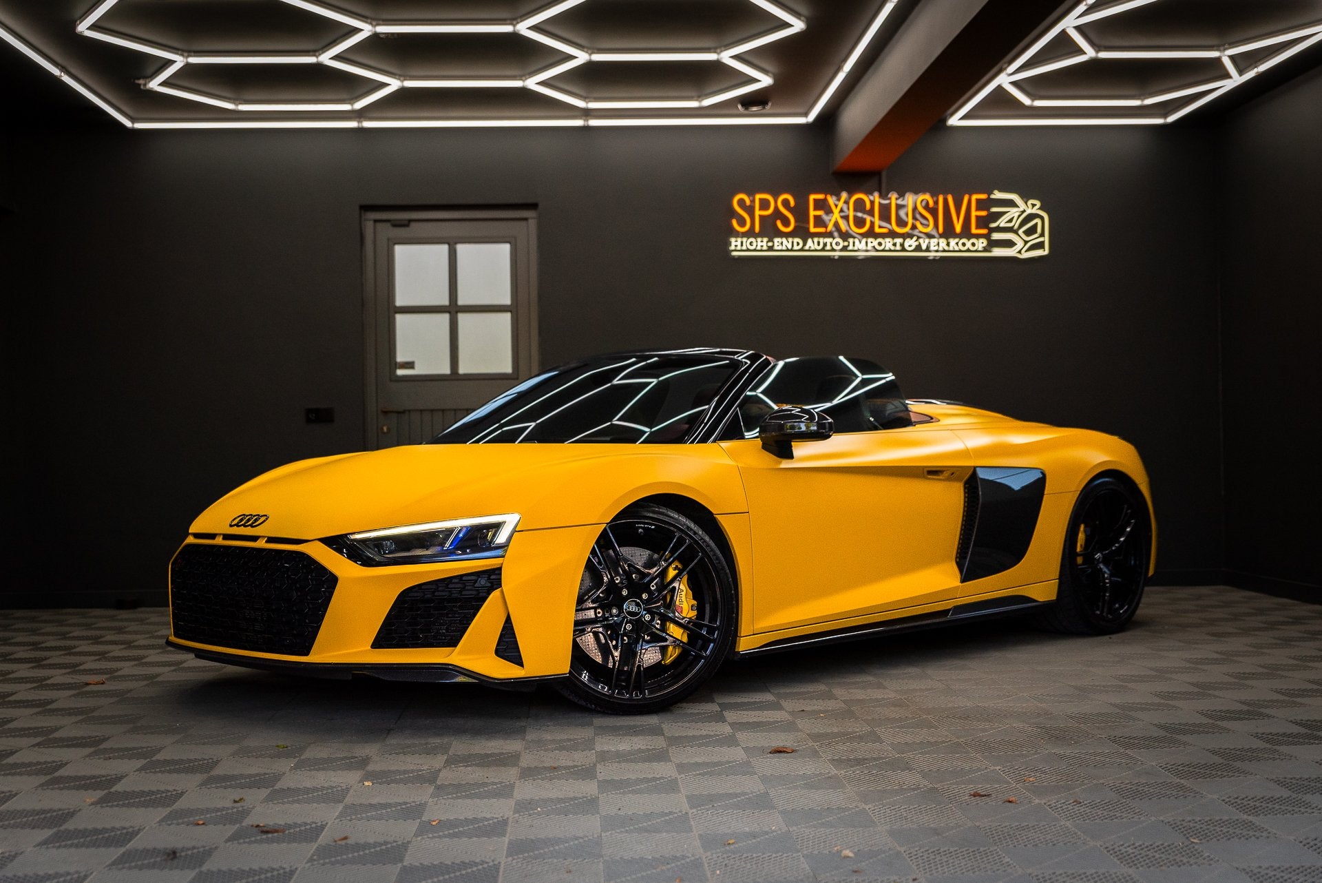 Audi R8 Spyder 5.2 performance quattro / Buckets / Capristo, Automaat, Verwarmde buitenspiegels, Gebruikt, 5204 cc