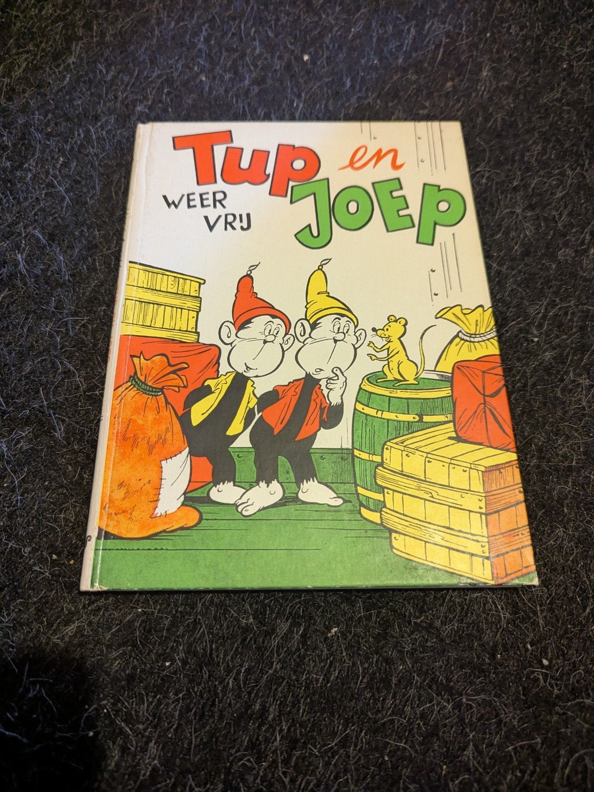 Tup en Joep: Weer Vrij - Vintage boek, Boeken, Kinderboeken | Jeugd | onder 10 jaar, Ophalen of Verzenden, Gelezen, Diverse, Fictie algemeen