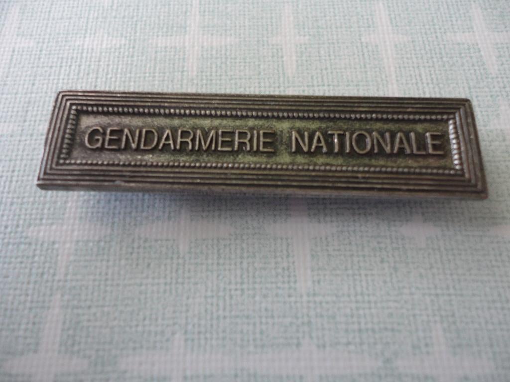 Franse clip, Gendarmerie nationale, Verzamelen, Militaria | Algemeen, Verzenden, Overige soorten, Overige gebieden, Embleem of Badge