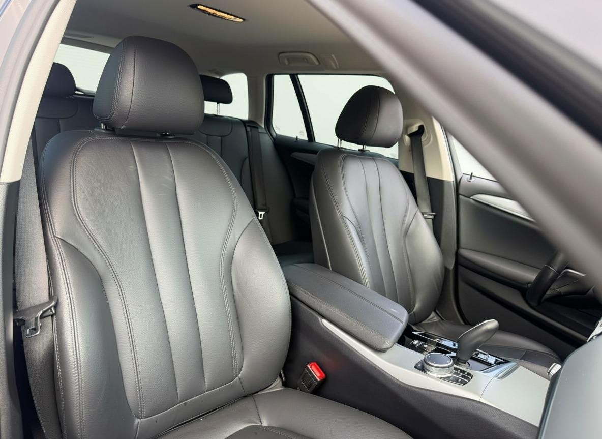Foto 16 van BMW 5-serie Touring 520i High Executive