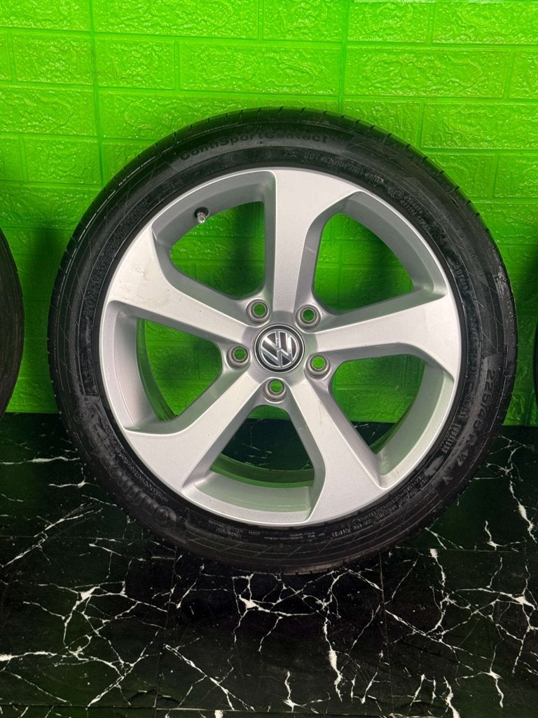 Originele Volkswagen Golf velgen 17" 5x112 Brooklyn zomerset, Niet ingevuld, Gebruikt, Banden en Velgen, Niet ingevuld