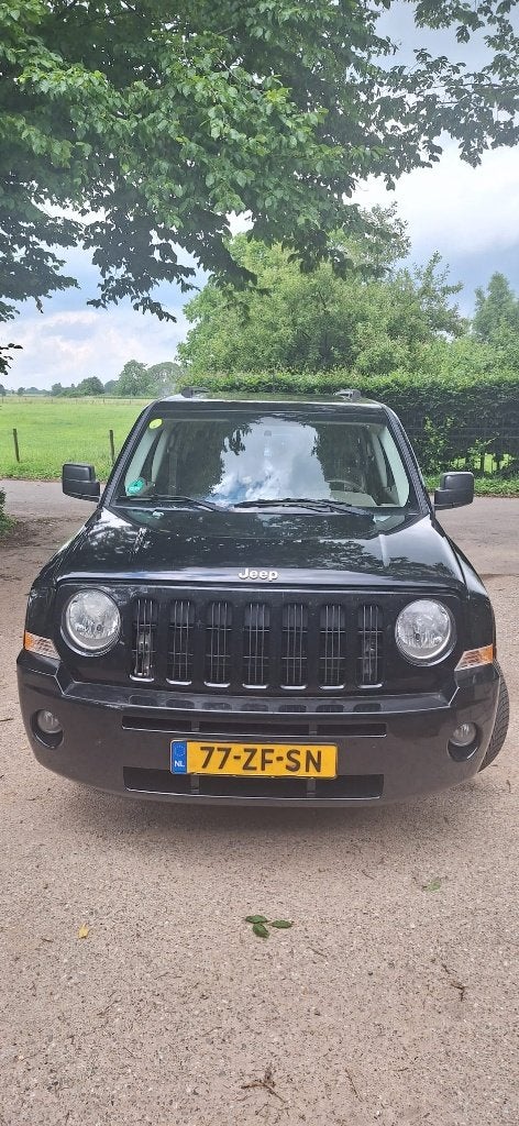 Jeep Patriot 2.4 2008 Zwart Limited uitvoering, Beige, 4 cilinders, 1465 kg, Zwart