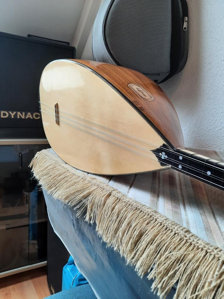 Saz(Turks İnstrument) Dut Yaprak 44 Tekne Kısa Sap, Muziek en Instrumenten, Snaarinstrumenten | Gitaren | Akoestisch, Ophalen of Verzenden