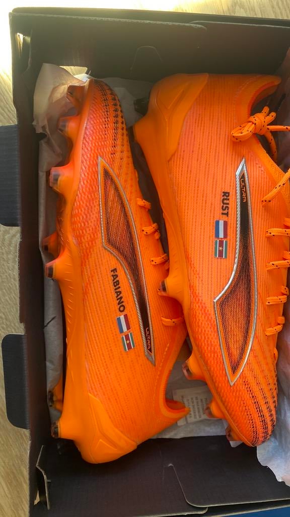 Puma Voetbalschoenen, Schoenen, Nieuw, Maat L, Ophalen of Verzenden