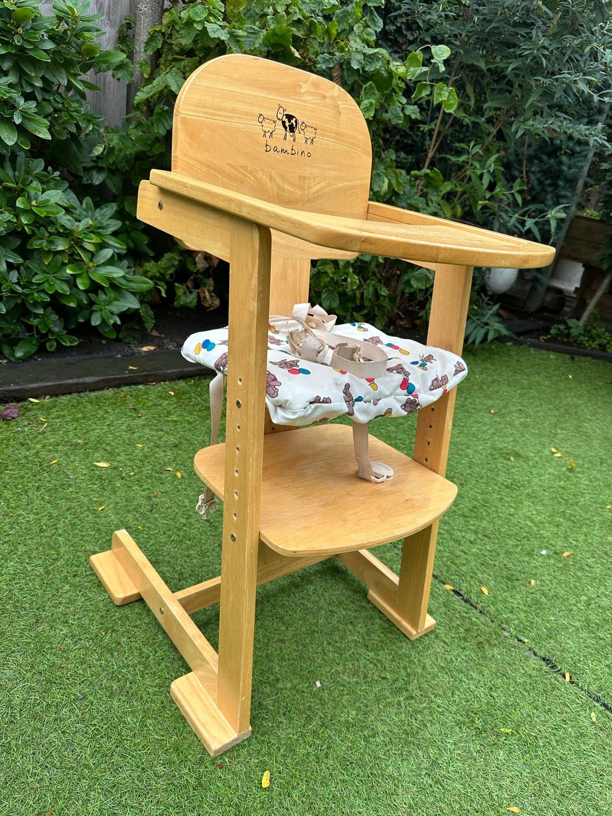 Bambino meegroeistoel met kussen en tuigje, Kinderen en Baby's, Ophalen, Gebruikt, Meegroeistoel, Gordel(s)