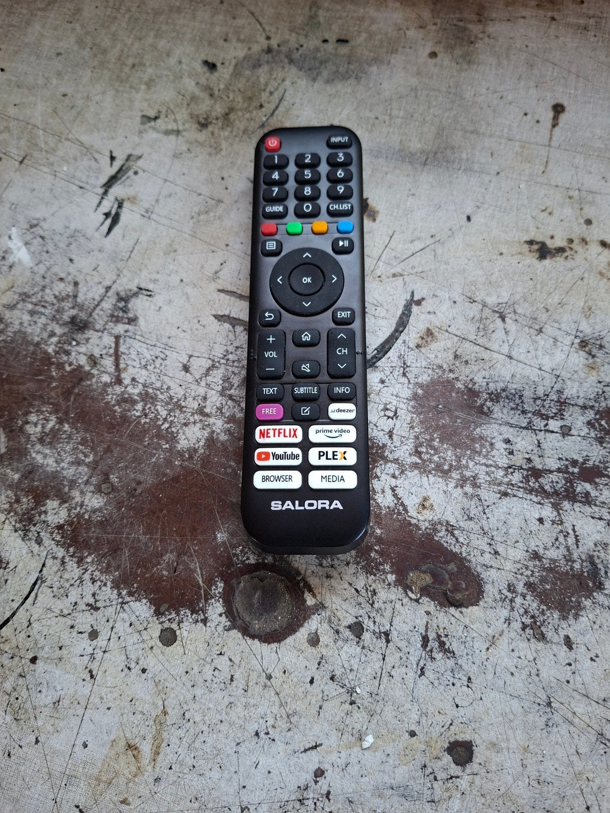 salora smart tv 12 volt aansluiting 24 inch, Ophalen, Zo goed als nieuw, Tv