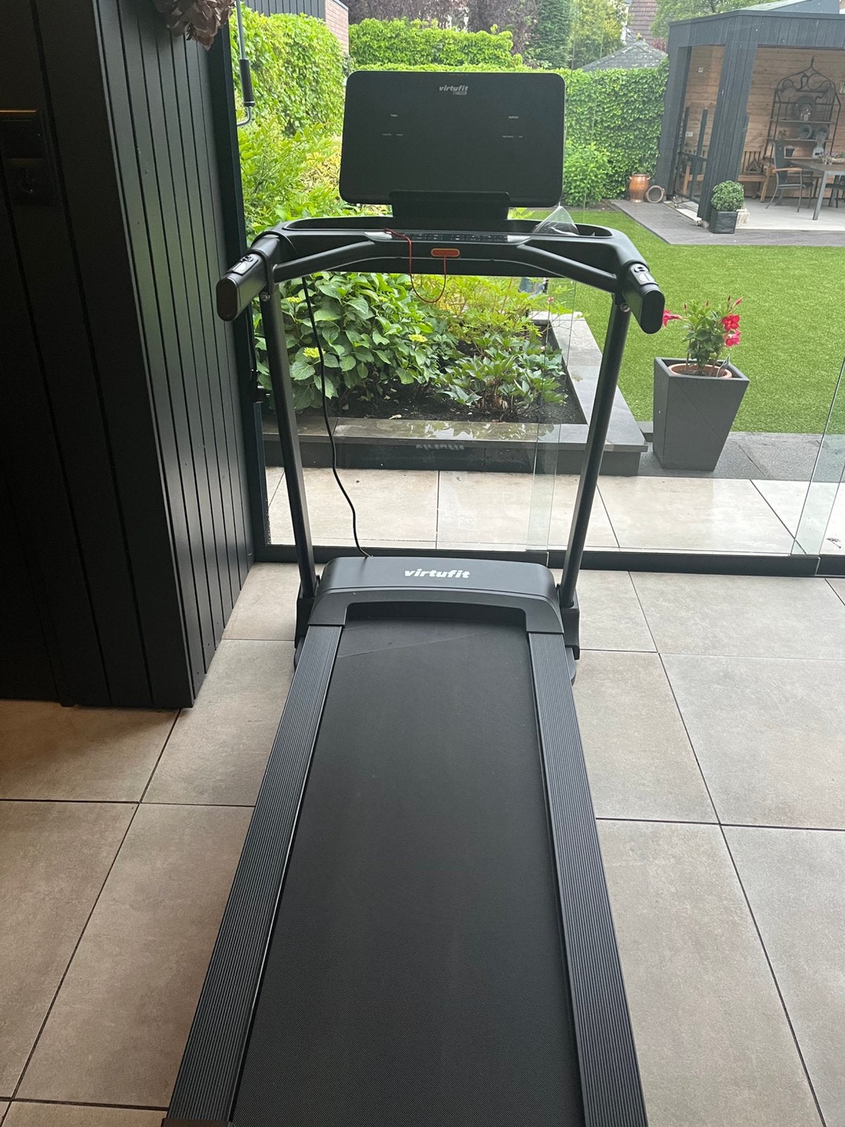 VirtuFit TR-100i Loopband, Ophalen, Zo goed als nieuw, Metaal, Loopband