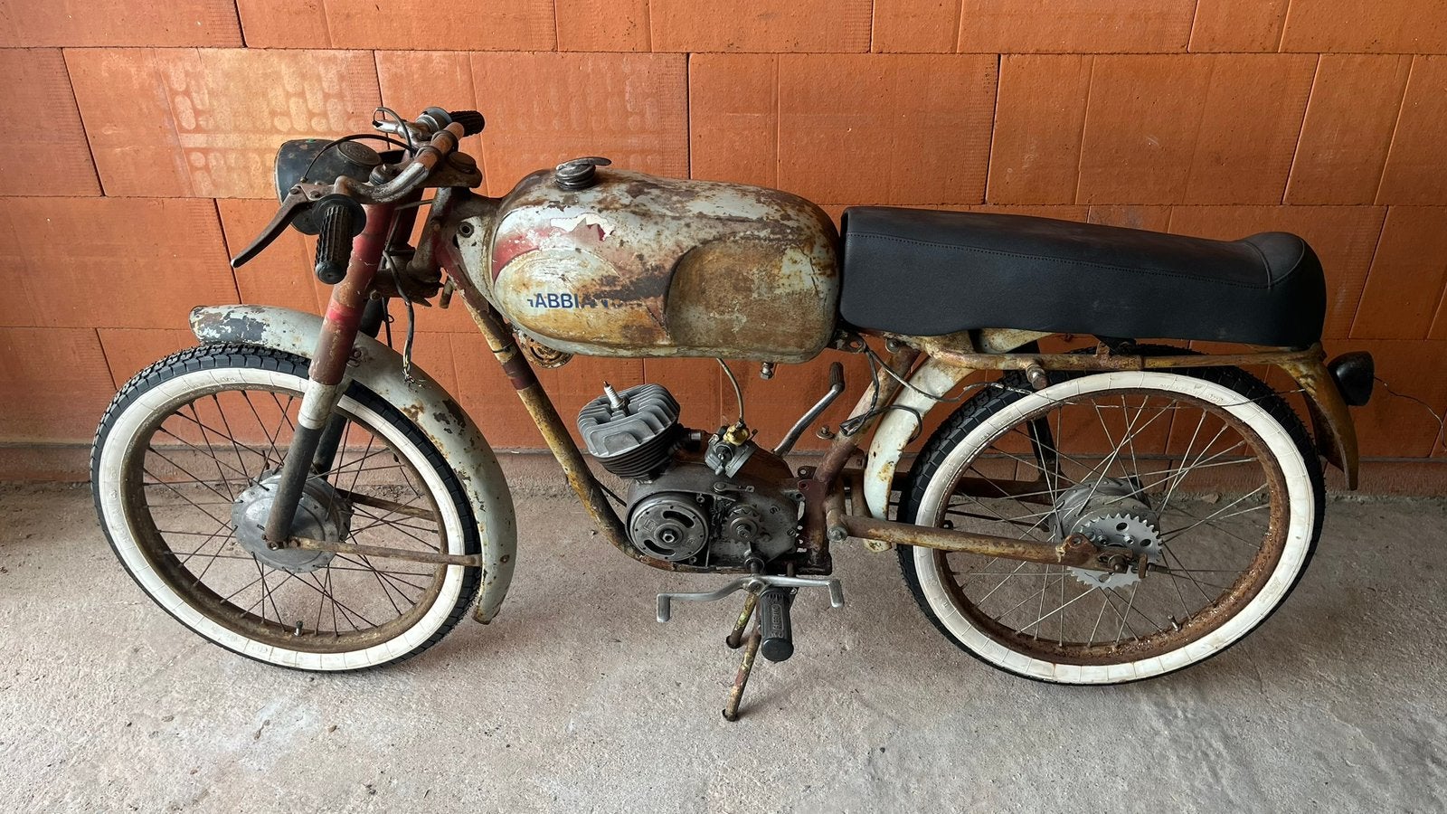 Gabbiana 50 cc met veel reserve onderdelen., Fietsen en Brommers, Brommers | Oldtimers, Maximaal 45 km/u, 49 cc, Ophalen, Overige merken