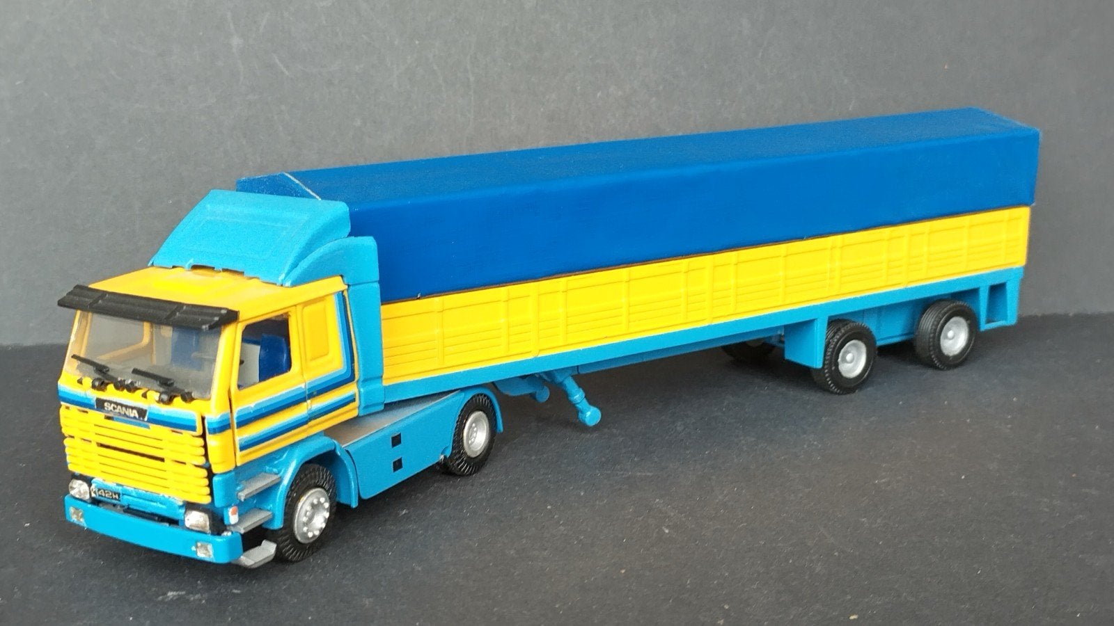Scania 142 H demo kleuren huif trailer 1:50 Tekno Pol, Verzenden, ., Tekno, Zo goed als nieuw