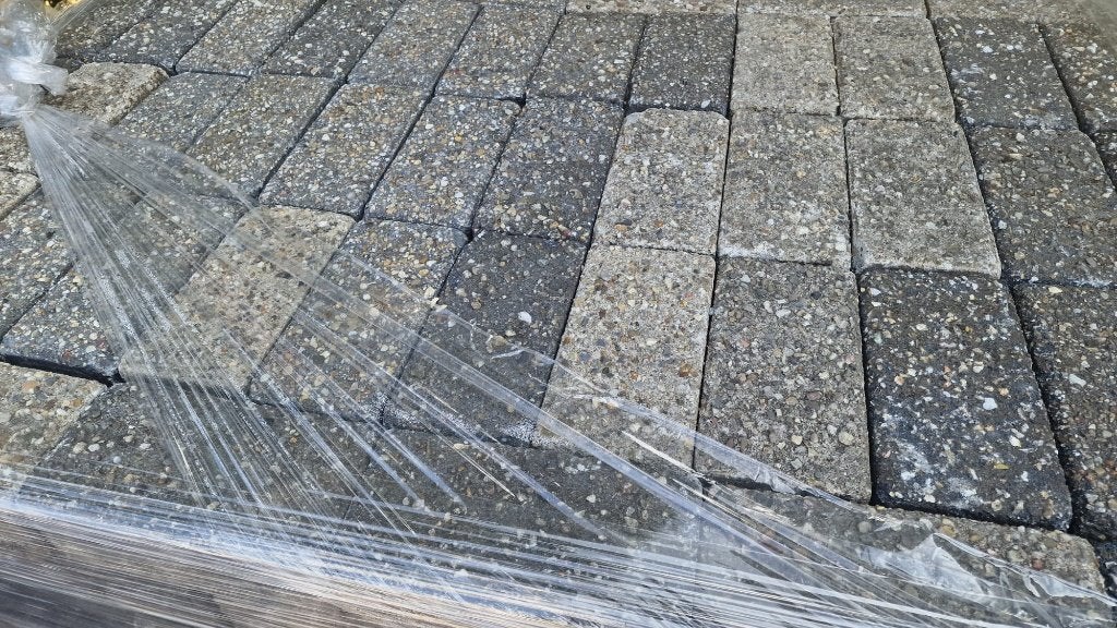 Gebruikte betonklinkers op pallets in diverse kleuren, Ophalen, Gebruikt, Klinkers, 10 m² of meer
