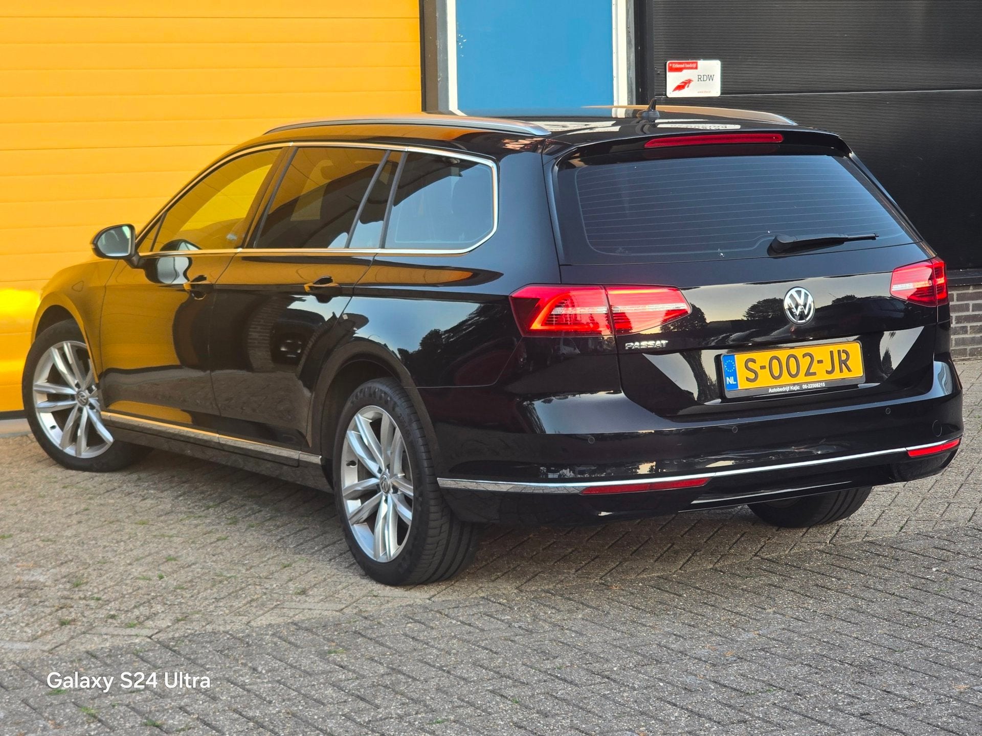 Volkswagen Passat Variant 2.0 TDI Highline Business R / Aut, Euro 6, 4 cilinders, 150 pk, Leder