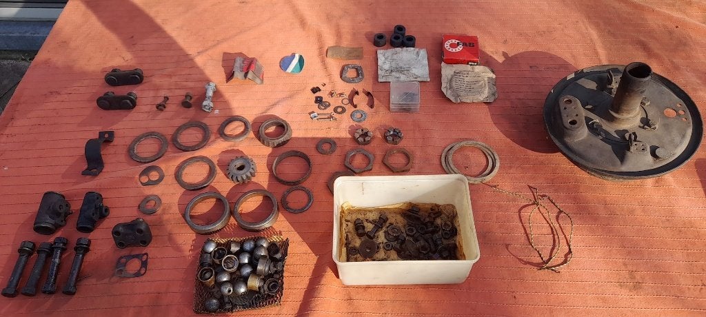 Lot onderdelen van Willy's Jeep WO2, Verzamelen, Militaria | Tweede Wereldoorlog, Ophalen of Verzenden, Landmacht, Amerika, Overige typen